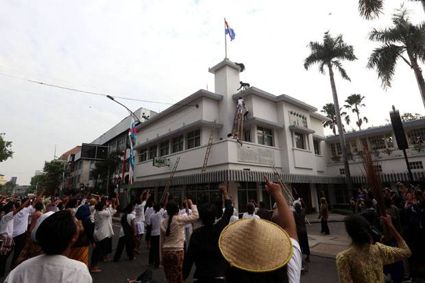 Kisah Sarkies Bersaudara yang Mempengaruhi Peradaban Surabaya