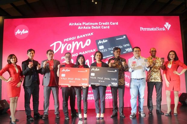 AirAsia Debit Card dan AirAsia Platinum Credit Card dari PermataBank