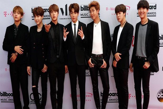 BTS Bawa Pulang Daesang di Ajang Edaily Culture Awards ke-6