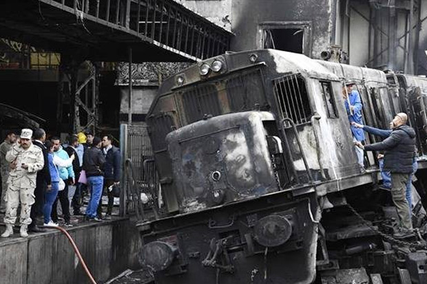 Kecelakaan Kereta Api di Stasiun Kereta Kairo Tewaskan 20 Orang