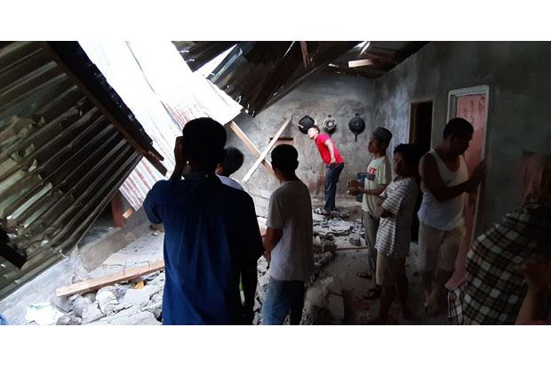 11 Orang Luka-101 Rumah Rusak Akibat Gempa 5,6 SR di Solok Selatan