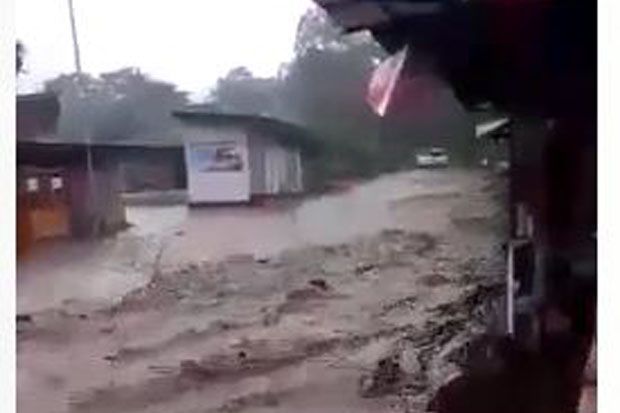 Banjir Bandang Landa Pengalengan dan Kota Bandung
