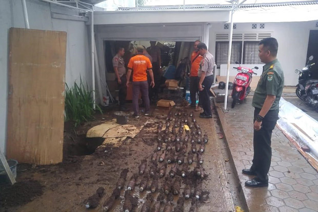 Penemuan Terbesar, Puluhan Mortir Bekas PD II Ditemukan di Bandung