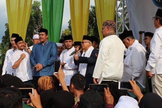 Tablig Akbar di Paluta, KH Ma’ruf Amin Didampingi Menantu Jokowi