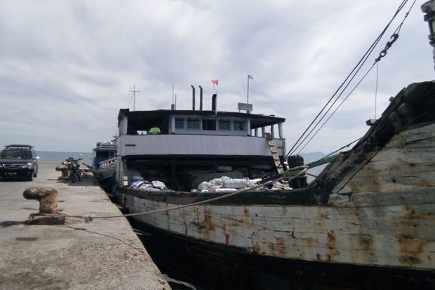 Lanal Maumere Dalami Pelanggaran 2 Kapal yang Ditangkap KRI