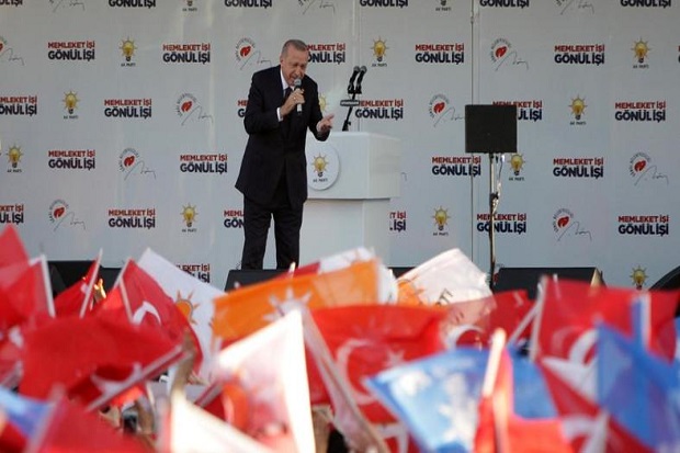 Erdogan Kesal Pawai Perempuan Istanbul Mencemooh Azan