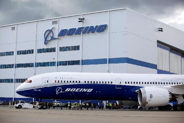 Regulator Penerbangan AS Sebut 737 MAX 8 Aman; Saham Boeing Jeblok