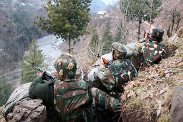 Pasukan India dan Pakistan Jual Beli Tembakan di Kashmir