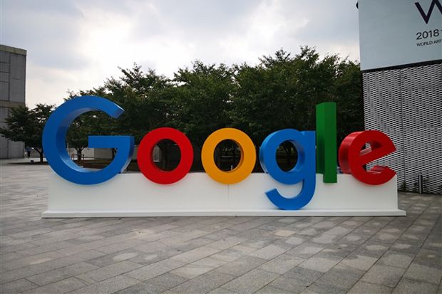 Google Hadirkan Ponsel Layar Lipat dalam Tampilan Paten