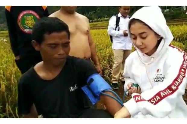 Disambut Antusias, Program Dokter Keliling Prabowo-Sandi