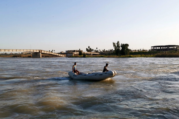 Kapal Feri Sarat Penumpang Tenggelam di Irak, 94 Tewas