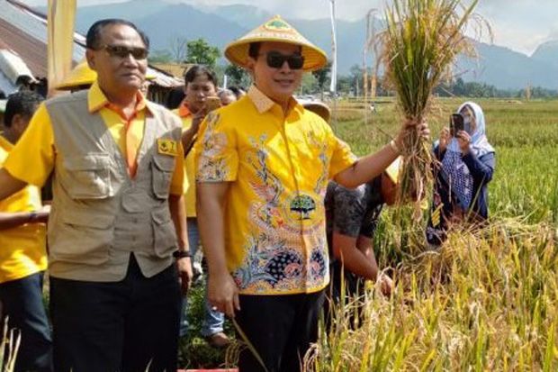 Tommy Soeharto Berkomitmen untuk Perhatikan Nasib Petani