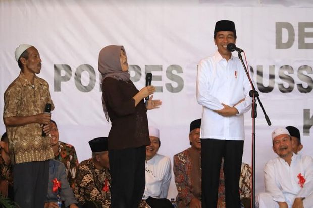 Tawa Jokowi Ketika Dipanggil Pak Kiai