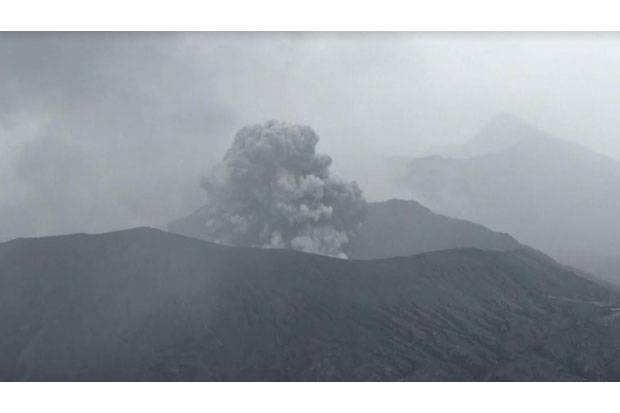 Gunung Bromo Terus Erupsi, BPBD Siapkan Jalur Evakuasi
