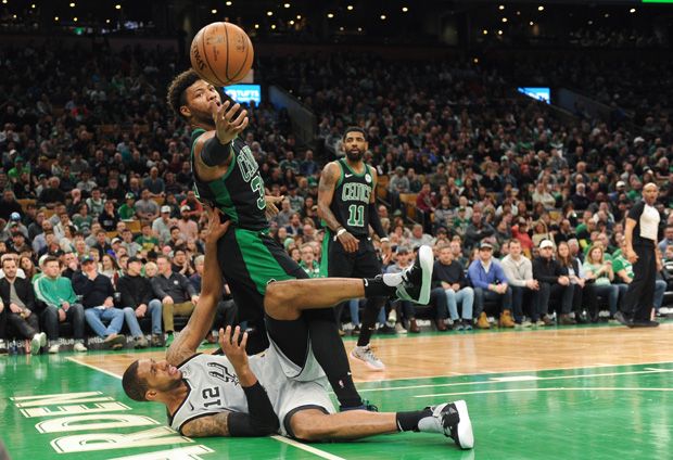 San Antonio Spurs Meledak di Markas Celtics