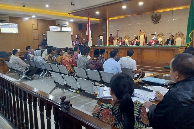 Dicecar Soal Pemberian Rp700 Juta, 16 Anggota DPRD Bekasi Bungkam