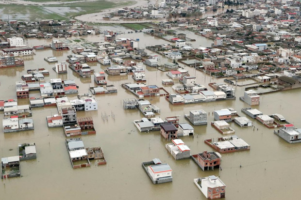 Gelombang Ketiga Banjir Bandang Hantam Iran