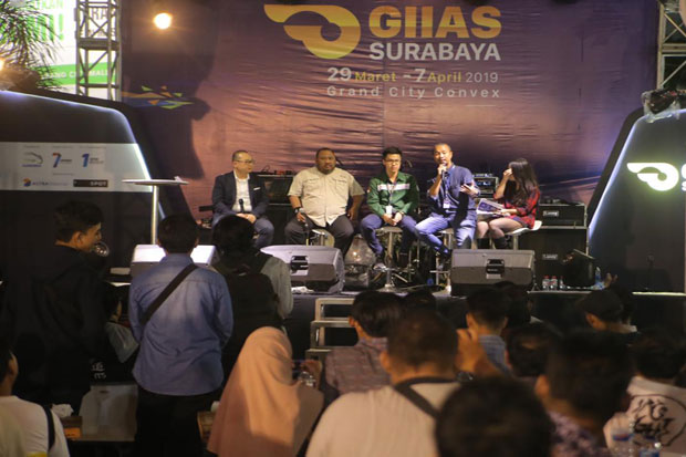 Ilmu Berbisnis Otomotif Dibagi-bagi di GIIAS Surabaya 2019