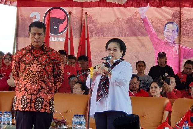 Kampanye Jokowi-Maruf di Indramayu, Mega Buka Panen Raya Padi