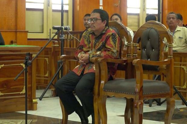 Terima Suap Rp42 Miliar, Eks Bupati Labuhan Batu Divonis 7 Tahun Penjara