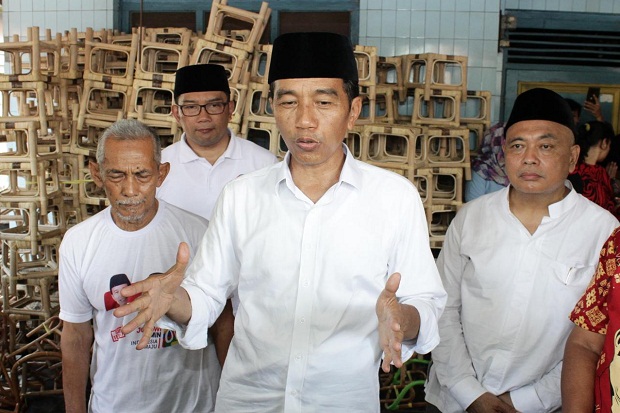 Jokowi Rancang Bulog Rotan untuk Dukung Industri Furnitur di Cirebon