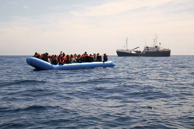 Kapal Bantuan Angkut 64 Migran Terjebak di Laut Mediterania