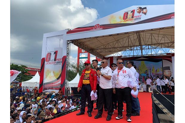 Ribuan Orang Antusias Hadiri One Fest Jokowi-Amin di Palembang