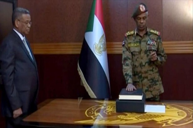 Sudan Tunjuk Menteri Pertahanan sebagai Pemimpin Sementara