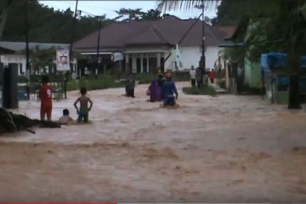 3 Jam Diguyur Hujan, Kota Kendari Terendam Banjir