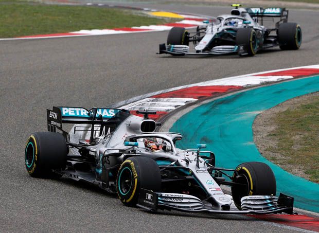 Lewis Hamilton Juara Grand Prix Formula 1 ke-1000