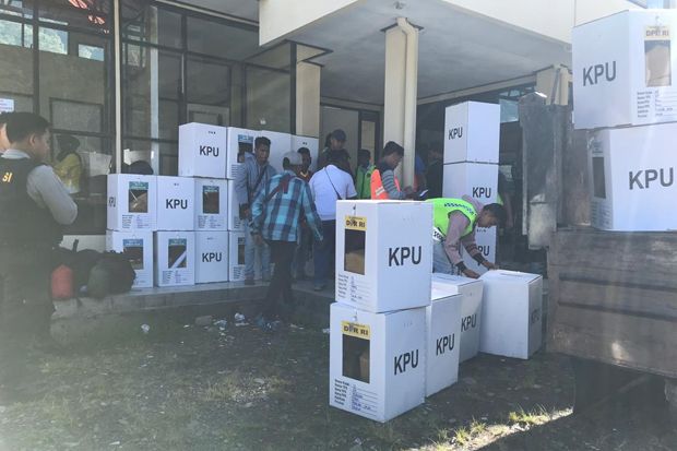 KPU se-Papua Telah Distribusikan Logistik Pemilu ke 404 Distrik