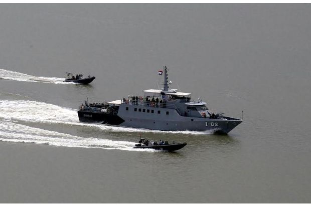 Jelang Pilpres, Kapal Perang dan Heli Dikerahkan Perketat Pengamanan Wilayah Pesisir Jatim