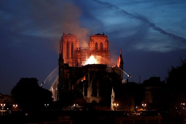 Selain Notre Dame, 4 Bangunan Ikonik Ini Juga Rawan Kebakaran