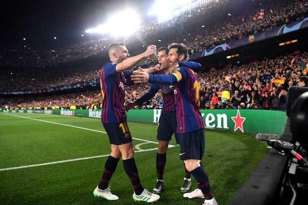 Messi Dua Kali Robek Gawang United di Babak Pertama