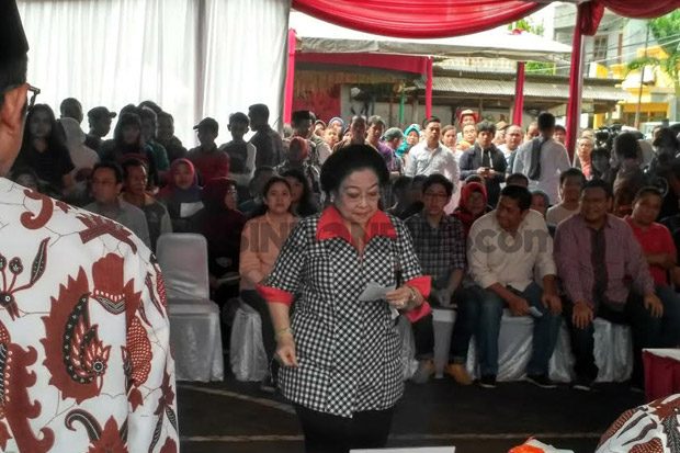 Nyoblos di TPS 62 Kebagusan, Megawati Urutan Pertama di DPT