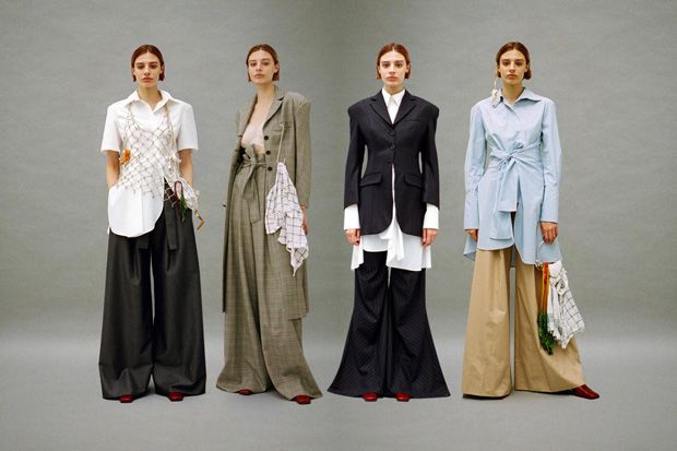 Victoria Beckham Rilis Koleksi Bergaya Tailoring Feminin