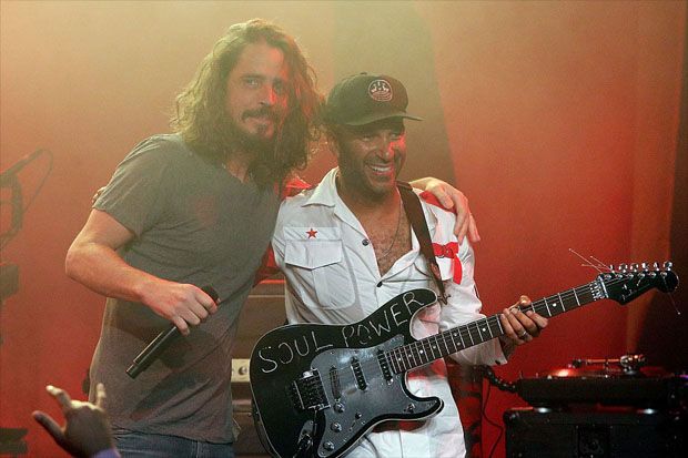 Tom Morello Setuju Lubang Hitam Diberi Nama Chris Cornell