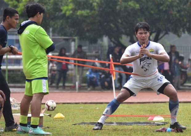 Jupe Jalani Latihan Terpisah dari Skuat Persib Bandung