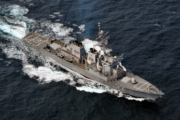 Kapal Perang AS USS Ross dengan Rudal Terpandu Tiba di Georgia