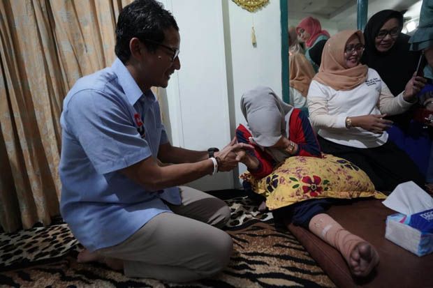 Haru Perjuangan Relawan, Sandi Jenguk Fatmawati yang Kecelakaan Mengawal C1