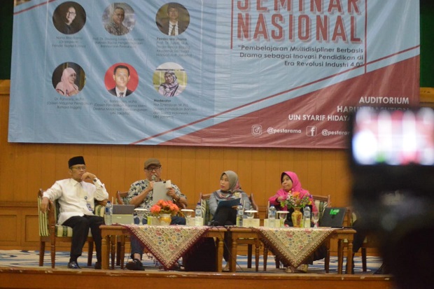 Menjawab Zaman, PBSI UIN Jakarta Gaungkan Drama sebagai Inovasi Pendidikan