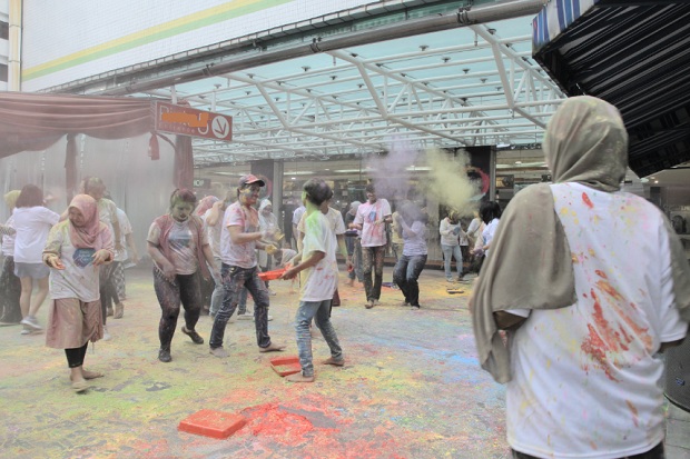 Mengenal Budaya India lewat HOLI Festival of Colors