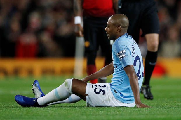 Fernandinho Jadi Tumbal City di Derby Manchester