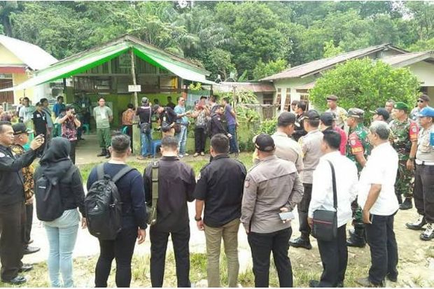 Kapolda Kalbar Tinjau Langsung Coblos Ulang di Sanggau dan Bengkayang