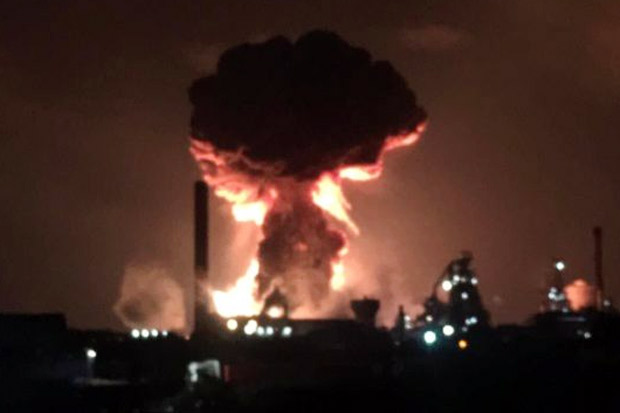 Tiga Ledakan Dahsyat Guncang Pabrik Baja Terbesar di Inggris
