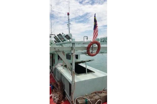 Tangkap Kapal Perikanan Malaysia, Petugas KKP Sita 6 Bungkus Sabu