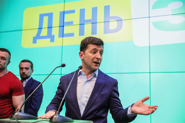 Presiden Terpilih Ukraina Tawarkan Paspor bagi Warga Rusia
