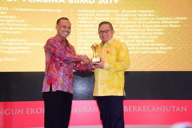 Kota Gorontalo Raih Dua Penghargaan di Ajang Top BUMD 2019