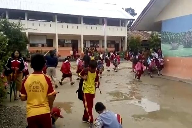 Gempa Guncang Mamasa, Ratusan Siswa Lari Berhamburan