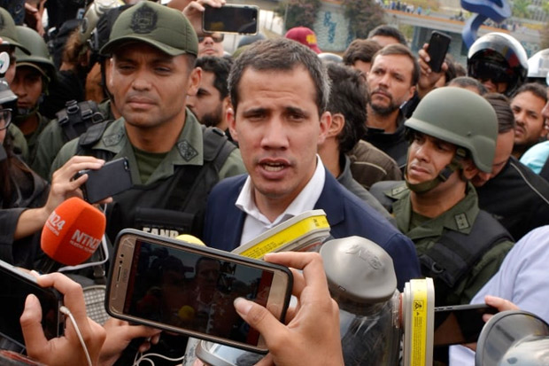Kudeta Pecah di Venezuela, Guaido Serukan Tentara Usir Maduro